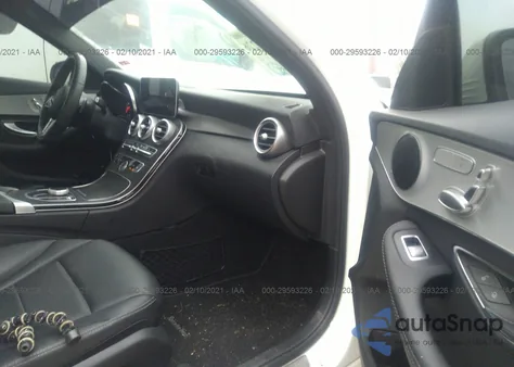 2019 Mercedes-Benz C 300 из США, поврежденный, VIN 55SWF8DB5KU311672